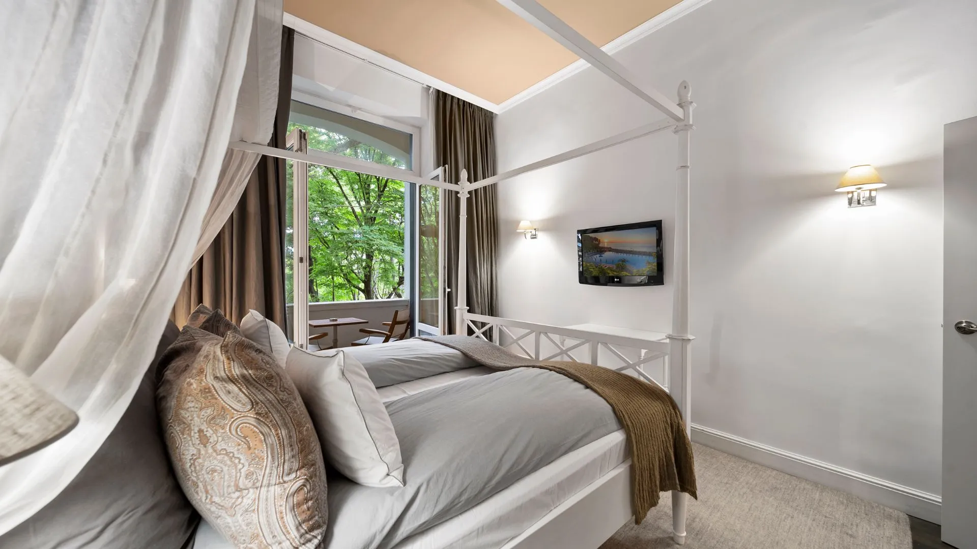 oasis-one-bedroom-park-suite (6)