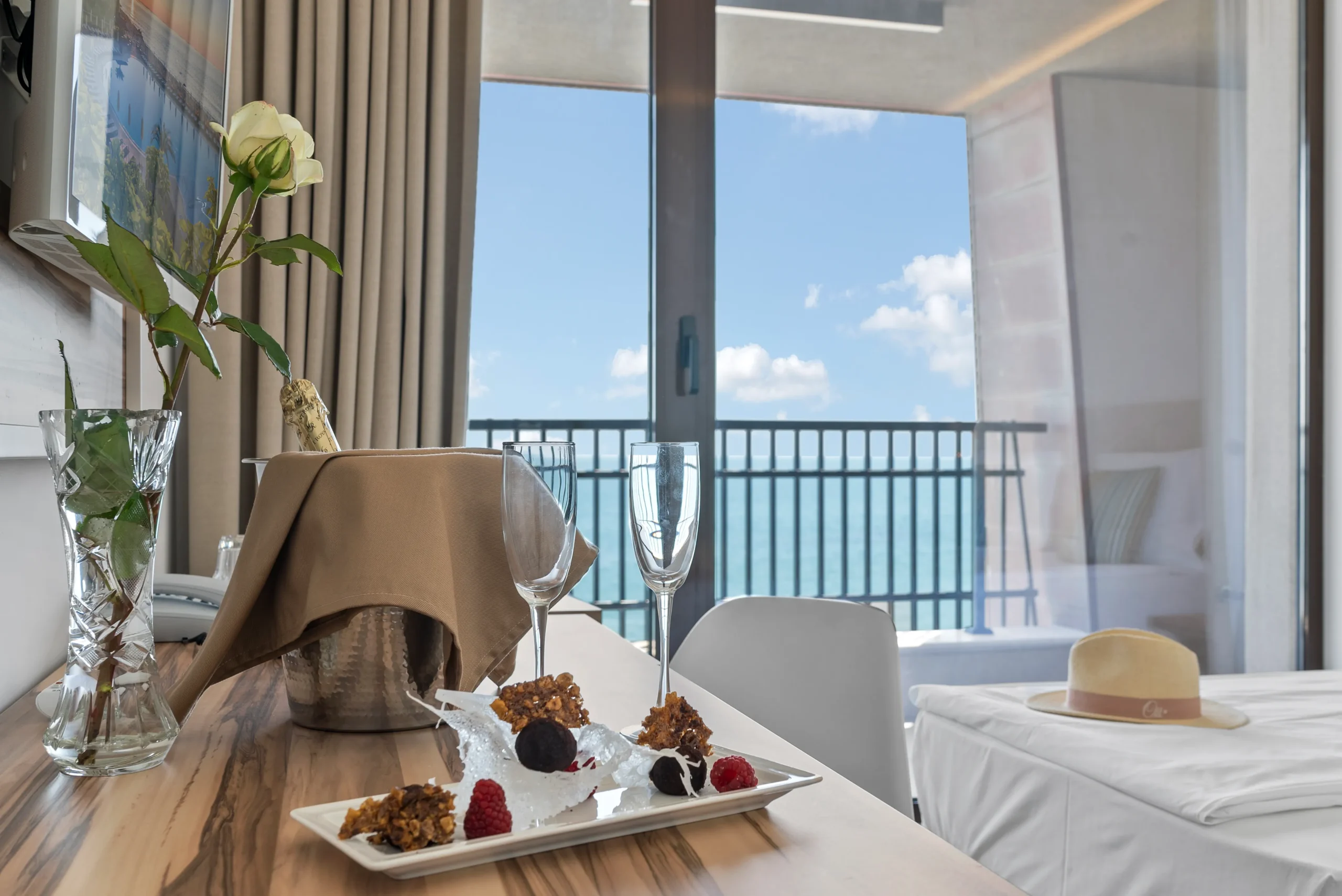 HVD Nympha balcony room